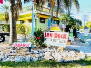 Sun Deck Inn & Suites